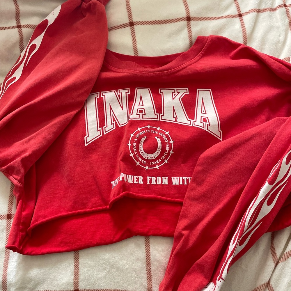 INAKA cropped long sleeve